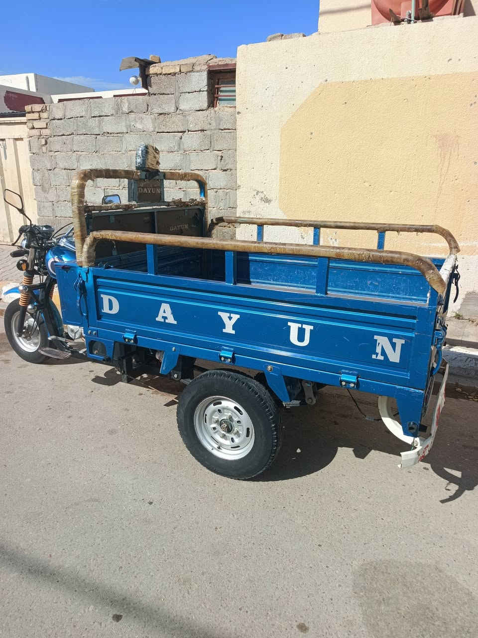 السلام عليكم للبيع موديل 2023 ستوته خير من الله عوزه تلحيضات بسيطه نظافته 80% مكاني واسط قضاء الحي هذا رقمي خاص ماجاوب *********** السعر اتصل وتدلل
