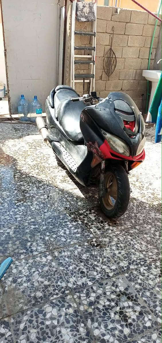 فورزه 08 كل شي شغال بيها فقط بس كفرات السعر خاص 500وبيها مجال الشراي ***********
