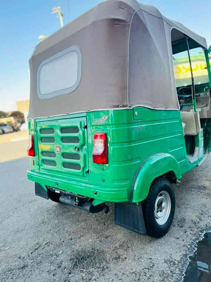 سلام عليكم
شباب تكتك للبيع تكتك مرقمه مديل 20 شهر 10 تكتك نضيفه مكفوله لأضربه ولاصبغ مكينه مفتوحه بوش وبستم تكتك جاهزه مثل ماموضح بل صوره ربع ماذب عليه لعنوان بغداد تصل وبل خدمه رقم هاتف 👈🏻*********** لشراي يتصل السعر5قفل
