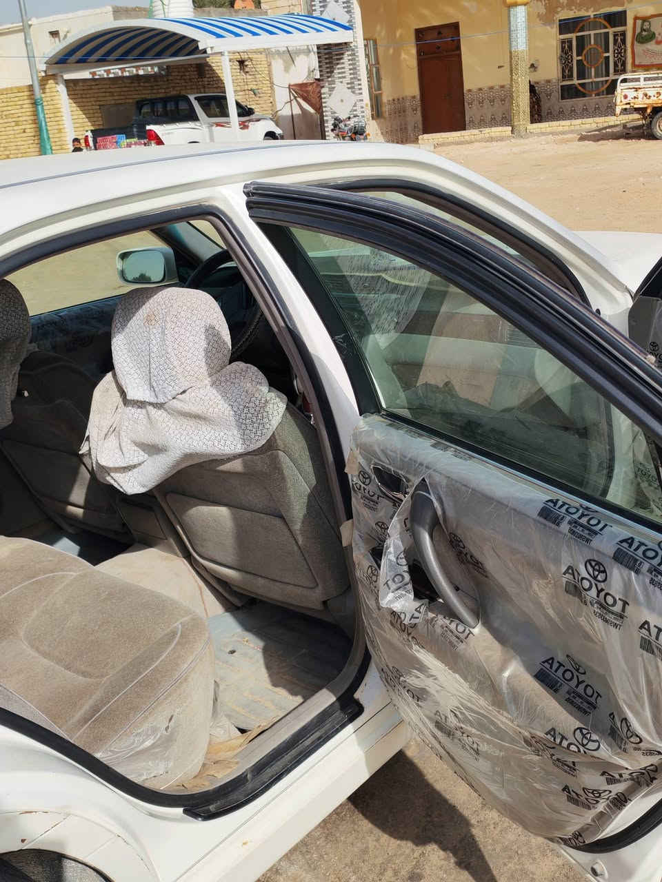 ملكه للبيع كصه جنطه مكانه ناصريه ماناقصه اي شي مكينه ديفور صغير  لون ابيض للستفسار أكثر ***********
