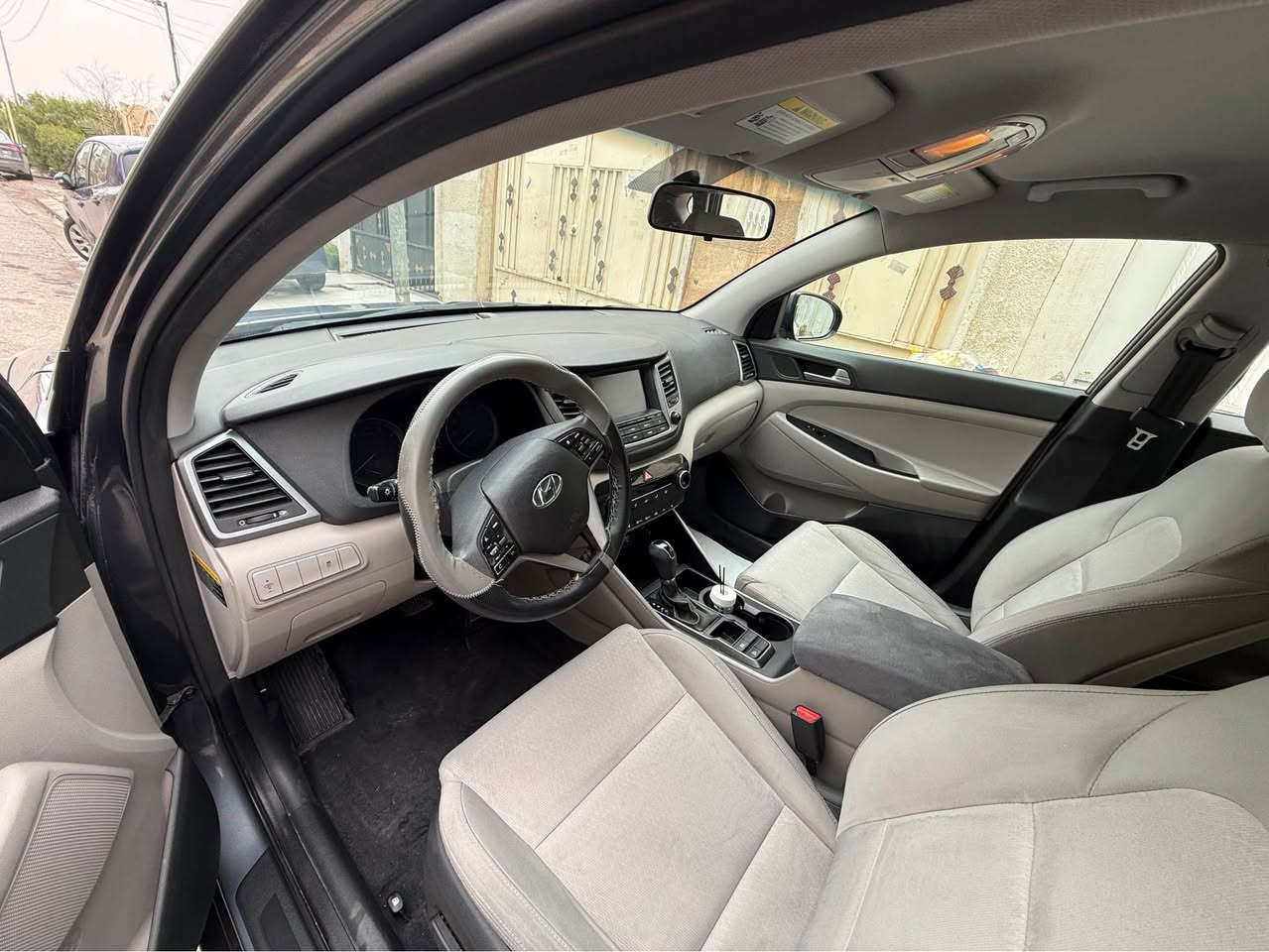 تۆكسۆن ٢٠١٨ 

گێر و مەكینە تەبرید هەمووی بەشەرت 

بۆنیت و چاملغ سبوغ بەبێ ناوگرتن بەشەرت 

ئێرباگ سیستم بلادی ٨٧ هەزار  رۆشتوە 

رەقم و سنوی هەمووی نوێیە  

سعری فرۆشتن ١٥٢ كەمێك مەجال 

0.7.5.0.4.6.9.4.9.4.1 أربيل, العراق


**إذا كنت صاحب هذا الإعلان وتريد حذفه لأي سبب، رجاءا أرسل رسالة إلى الدعم الفني**