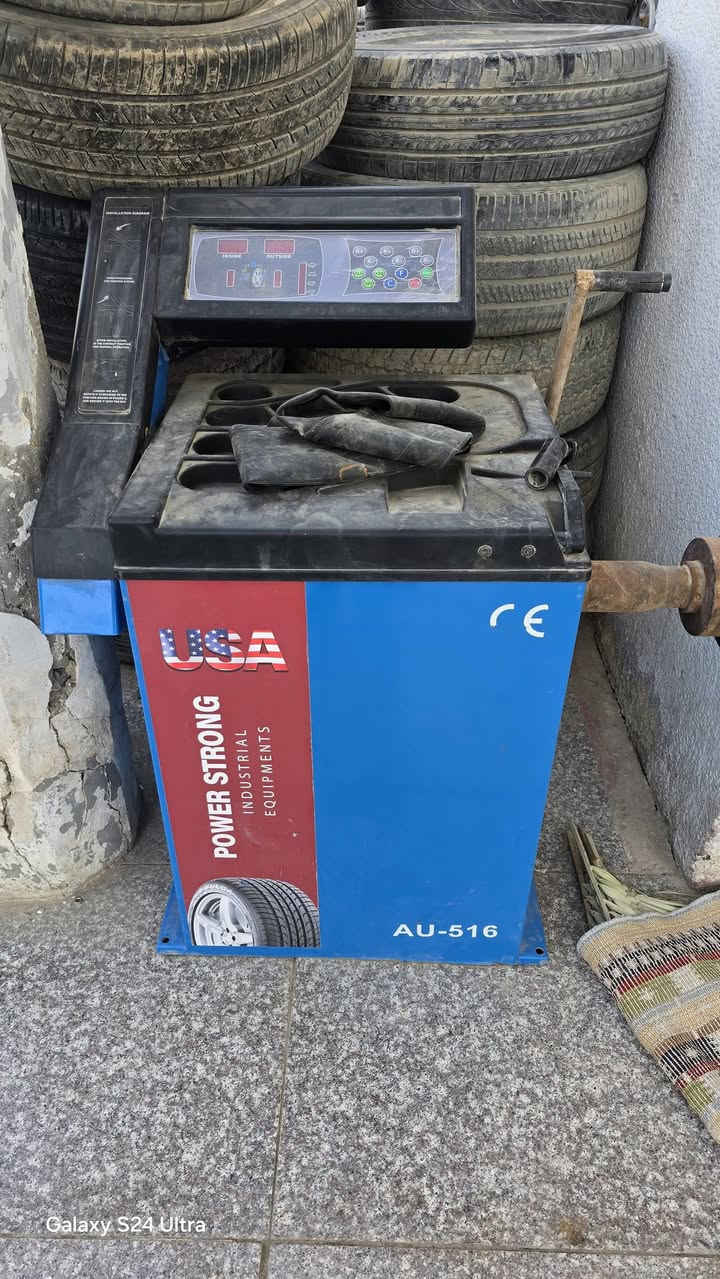 غراض للبيع وشرط الشغل انطيهن البلنص والخالعة صار ٤ أشهر من اخذتهن صار ضرف وجبتهن للبيت هسة .
ماطورات جك هوه عوارض تايرات وهواي نواعم للي يفيدنة يتصل بيه مكاني بابل منختلف على السعر يجيب هينو يعبيهن ويطلع 
رقمي ***********
