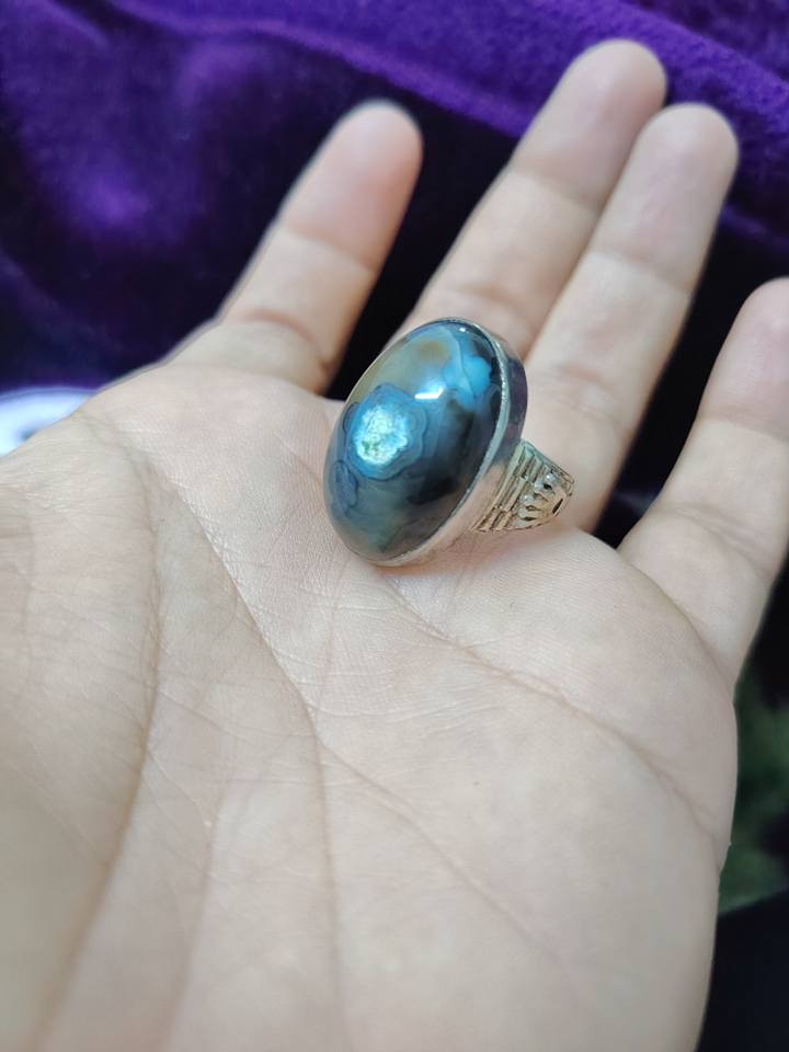 خاتم فضه سليماني عين صريحة روعة بسعر مناسب 💍✨🤍🍒 اريده ٤٥ مكاني كربلاء يوجد توصيل لجميع المحافظات واتساب ***********/ *********** 🍒🤍🍒🤍🍒 كربلاء, العراق
