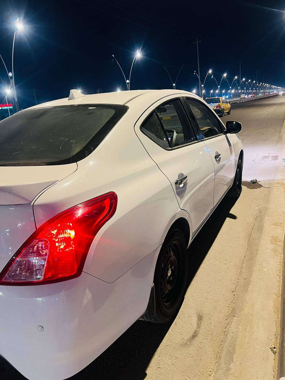 سلام عليكم نيسان صني 2025 السياره بيهه فقط الداير مال المدكر صبغ والباقي كفاله السعر 120وبيهه مجل*********** الزبير, البصرة
