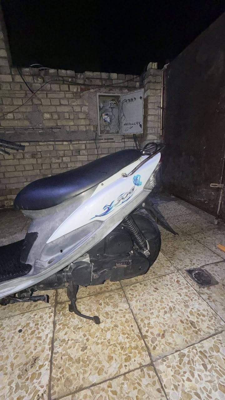 سلام عليكم دراجه ماكس منغولي للبيع دراجه مابيه نقص برغي ومكينته ناعمه كهربايات هلك شغاله سعر ٦٠٠ وبيه مجال لمكان الأمين ثانيه  التصال ***********
