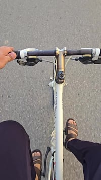 ميحتاج اشرح على هاذا الغزال الماركه معروفه كلشي واضح بالتصوير والتجربه...