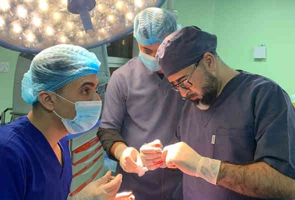 إلى أهالينا في مدينة الصويرة الكرام
يتواجد غداً الجمعة الدكتور

                        🔹🔹   سامان أكرم🔹🔹

🔹أخصائي جراحة  العيون 
🔹عمليات الماء  الأبيض  بالليزر 
🔹الحول وتصحيح البصر بالليزك 
🔹علاج نزف الشبكية و الماء الاسود 

يتواجد في مجمع اللمسة الشافية خلف صيدلية اللمسة الشافية /واسط/الصويرة/ مقابل محكمة الصويرة 
  
رقم الحجز :- ***********
             🔵🔵 أهلاً وسهلاً بكم 🔵🔵
