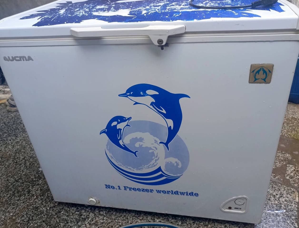 مجمده نضيفه فجائه ما جمد وكفت نضيفه كلش سعر 50 الف قفل ليشتري هاذه الرقم ***********
