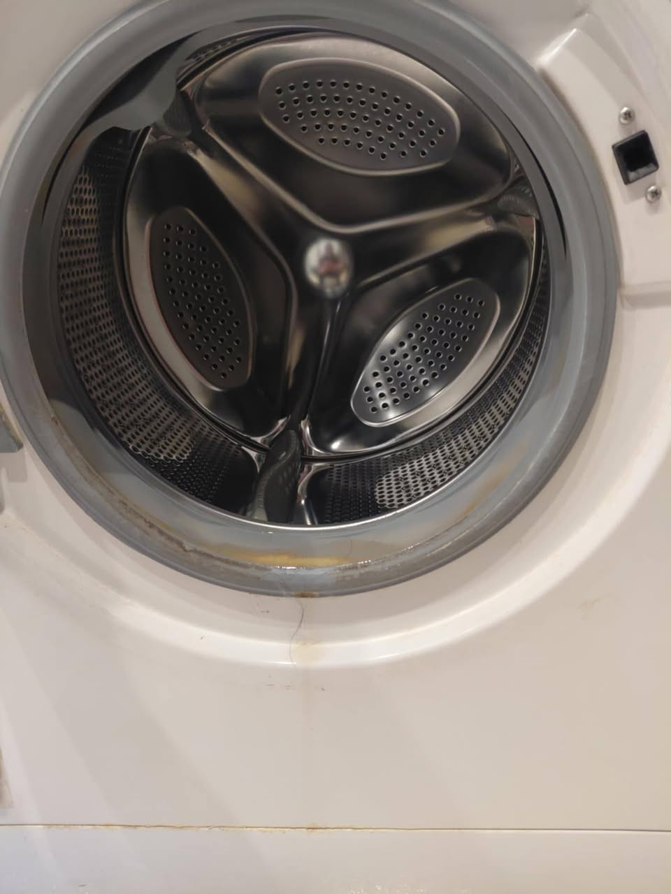 سلام عليكم  غساله  شغاله عل فحص  تماتيك  ام جرس. سعر 125 بيه مجال   رخيصه جدا. مكان الدوانيه  حي جامعه


**إذا كنت صاحب هذا الإعلان وتريد حذفه لأي سبب، رجاءا أرسل رسالة إلى الدعم الفني**