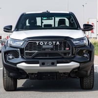 هايلوكس جي ار • ٤٫٠ بنزين • ٢٠٢٦