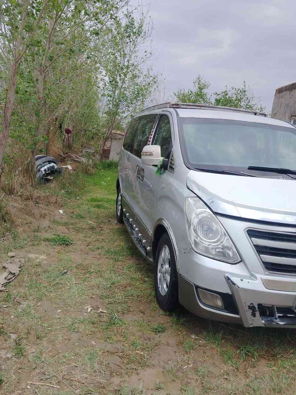 سلام عليكم ستارك مديل 2009 مسكر وتماتيك   بقط بس ثر جراد بل جنطه ولباقي كفاله عالمه بيه مكينه سبعه جديده ولسياره جهازه من كلشي كلش جديده***********
