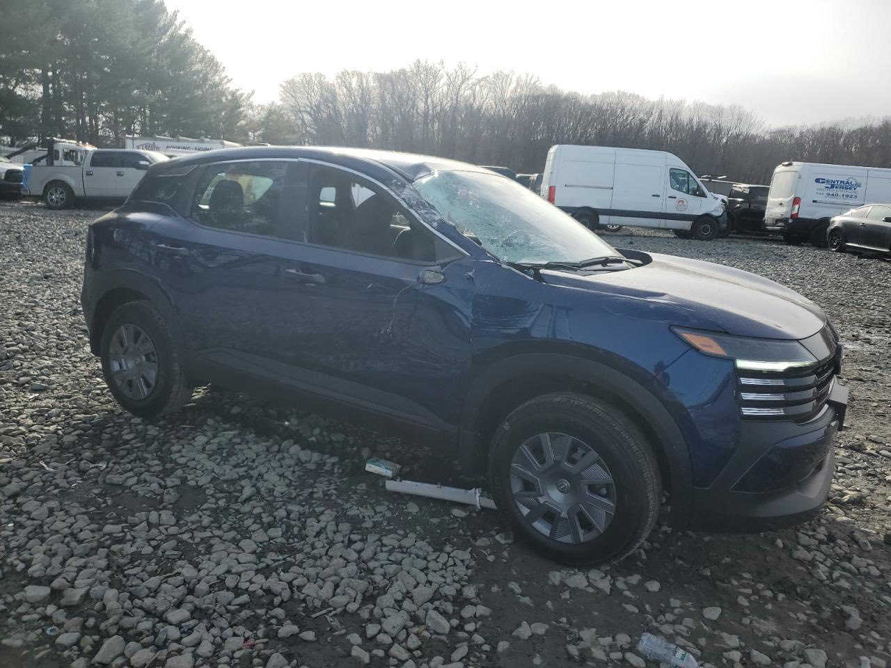 نيسان  كيكس ٢٠٢٥ مواصفات S AWD سةيارةكة ١٠٠٠ رؤشتووة وةكو بؤياغ چاملغ و هـةنديك شانةكةي بؤياغة بي ئيرباگ 
0750 485 8947
