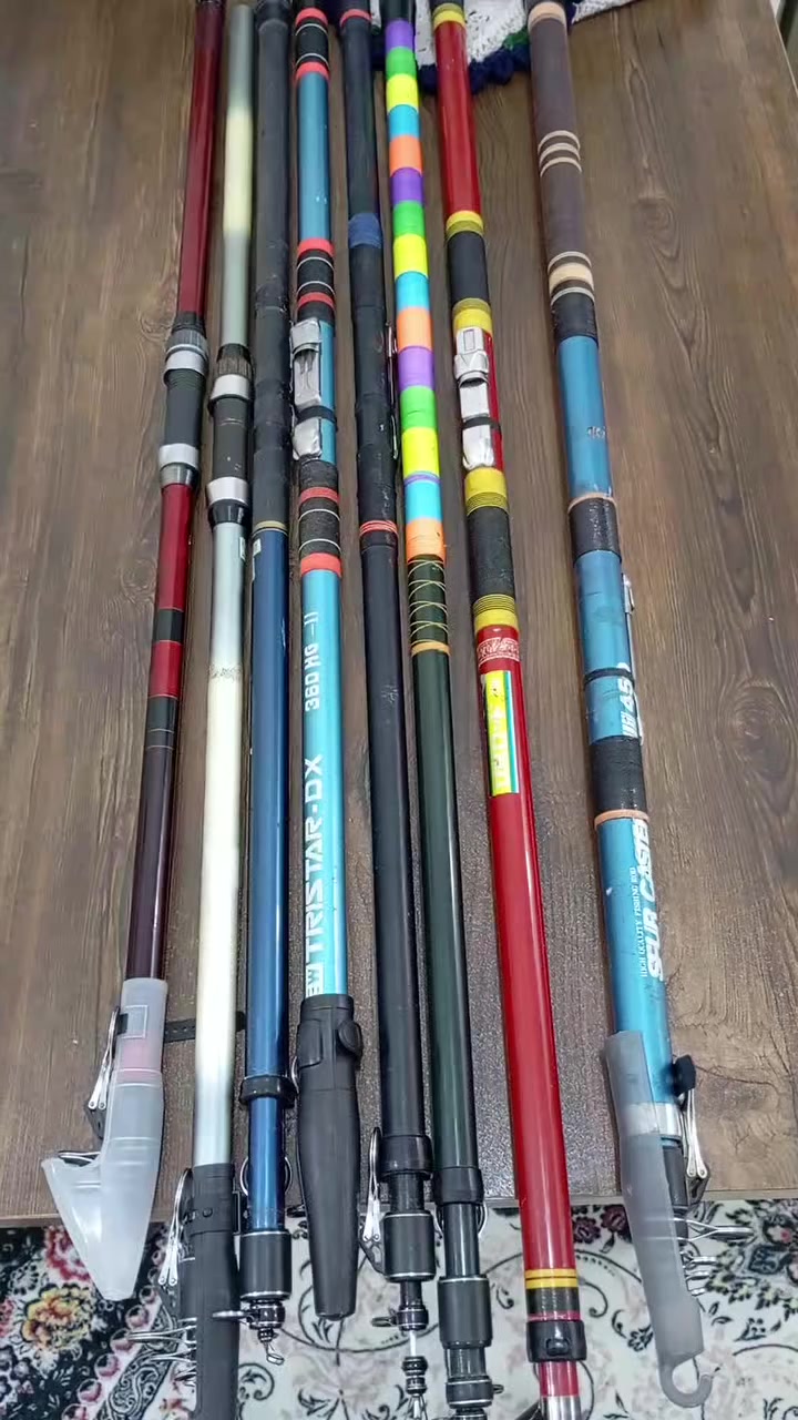 اعواد قياسات مختلفه
حلق قلاب حساسات خشنه 
حلق فوجي 
420/390/360
العدد 8 قطع سعر القطعه 25 الف 
شلعه عله 20 
وتساب /***********
توصيل موجود كافه انحاء البلاد
