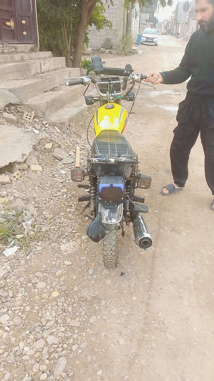 درجة أربعة كير نضيفه شغاله كهربايات كوله شغله مكاني بغداد كميره جزيره السياحيه   ***********
