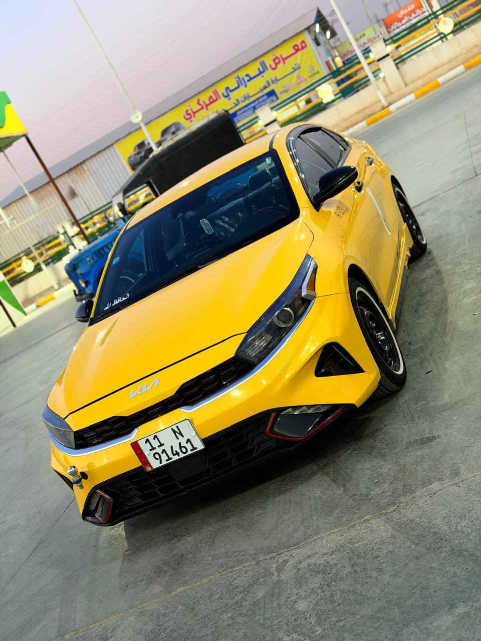 سلام عليكم كيه فورتي جئ تي ٢٣ فول عده الفتحه رقم بغداد أجره كير مكينه تبريد كفاله صدر تخم تاير كله جديد منضومة غاز كامله سياره متصرف عليه ربع حادثه مرفوق بالمنشور حادثه بسيط 
السعر ١٦٥ وبيه مجال شي قليل مكان السياره واسط الصويره للستفسار ***********
