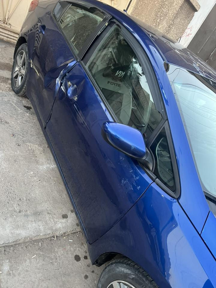 سلام عليكم كيا فورتي موديل 2018
ماشيه 95mi

صار بيه حادث ابيع على هذا الوضع 

محرك 2000 دوش 

كير at المرغوب 

السياره بسمي 

مكان السياره شارع فلسطين 

***********

السعر 99 وبي مجال بسيط
