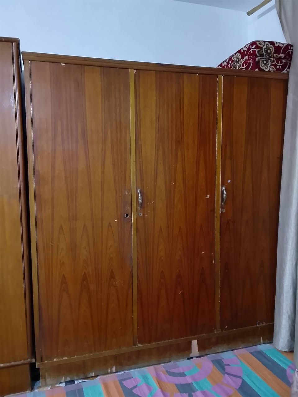 سلام عليكم كناتير للبيع ابو 3 وأبو 6
150 بيهن مجال بصيط تواصل ‏‪***********‬‏
