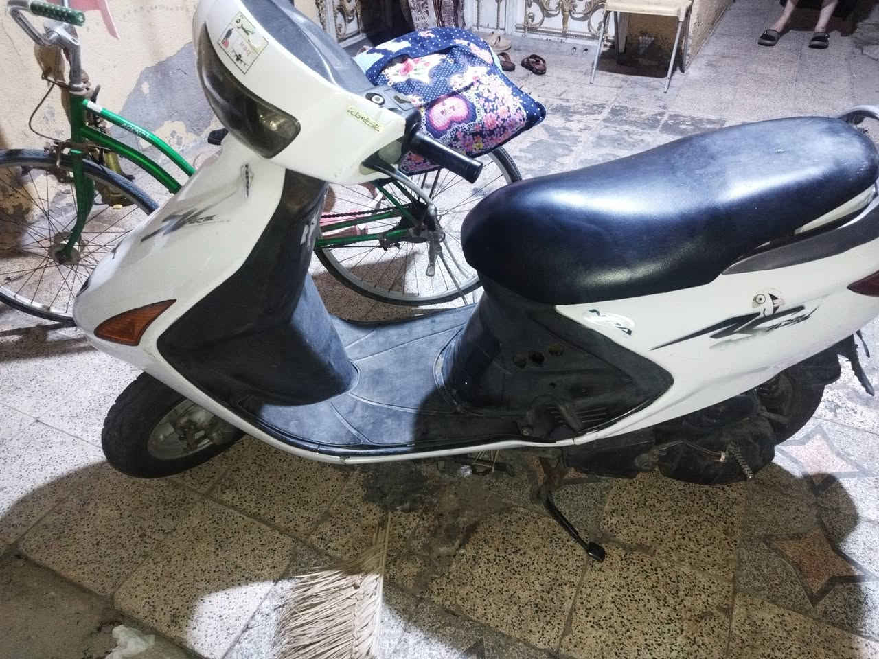 سلام عليكم فراشة للبيع مجفتة مرة وحدة فقط كلجات امامي خلفي جديد كابريتة جديدة  شرط الشغل كهربائيات كاملة عوزها بس سلف وقايشها شوي تعبان عوزة تبديل  تشتغل هندر


**إذا كنت صاحب هذا الإعلان وتريد حذفه لأي سبب، رجاءا أرسل رسالة إلى الدعم الفني**