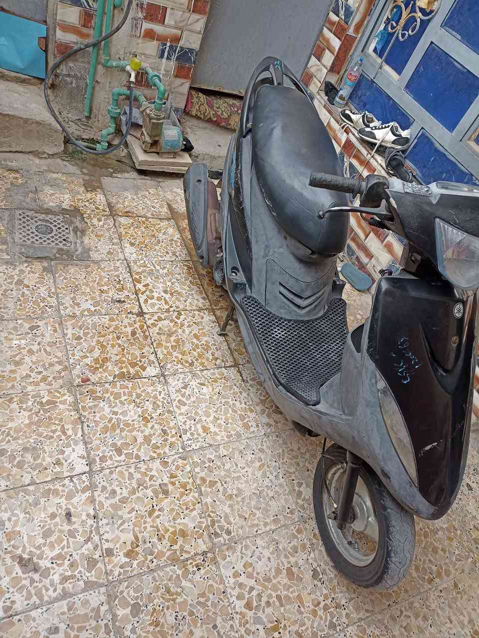 دراجه ماكس عدله بوشه 49 نظافه 90% بالميه كامل مواصفات كل نقص ما بيها شرط الفحص مكاني  ناصريه الشهداء ***********
