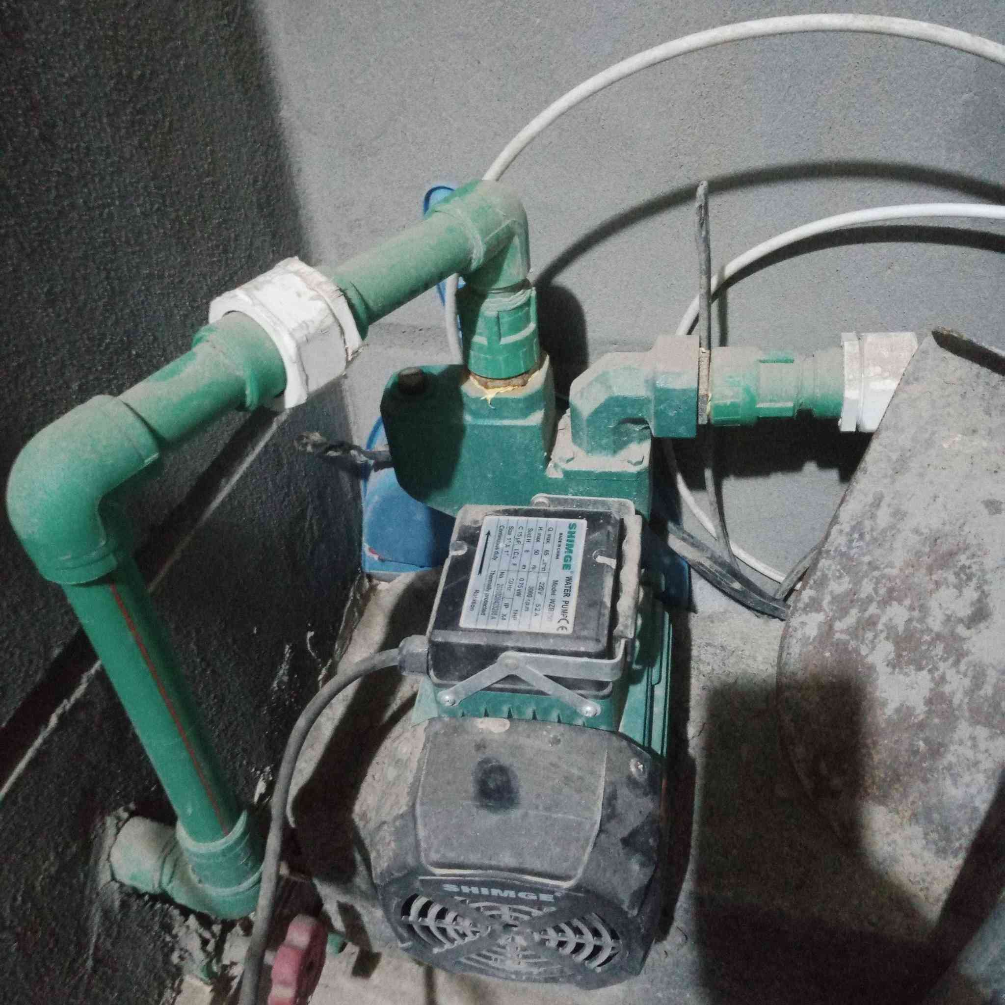 ماطور للبيع مكاني حي المعلمين أخو الجديد الي يشتري يراسلني أو يتصل كلش نضيف ***********
