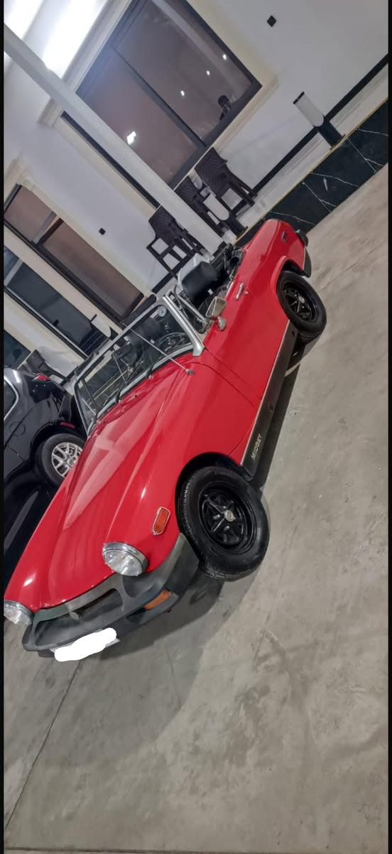 السلام عليكم للبيع mg موديل 79 ماشية 85 الف كيلو سيارة جديدة مصبوغه عام للجمالية
للاستفسار ***********
