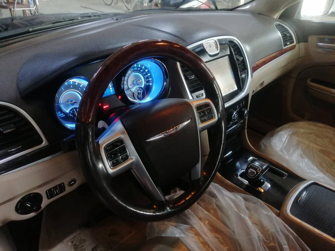 سياره اوبامه ٢٠١٤ اصل محدثه
حلوه مال جناي اريد اراوس
مديل أحدث 18/19/20 ونرهم
ع فرق /اتصال ***********
