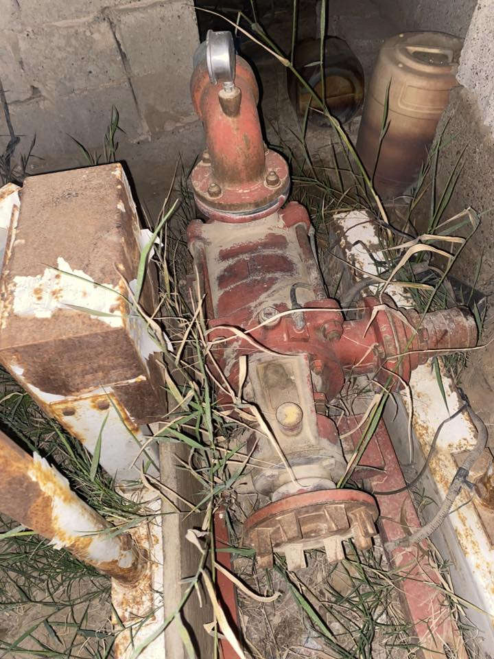 سلام عليكم
موطور هندوري شغال ما ناقصة برغي 

خنزيرة ضغط عالي 

الاتصال 

‭0782 431 9754‬
