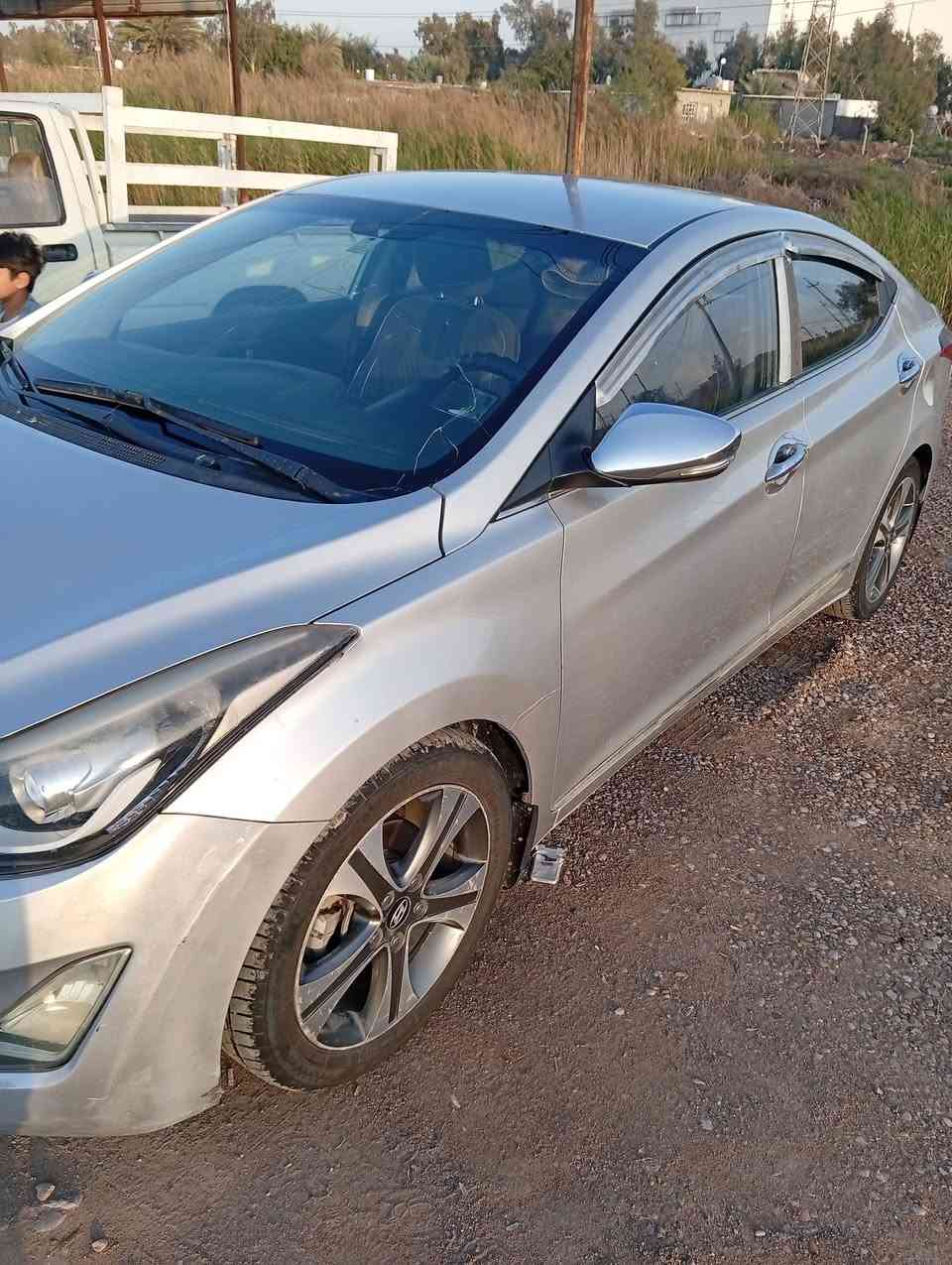 السلام عليكم لنتره مضلع 2014 مكفوله.    مكينه 10600.    رقم الهاتف ***********.
