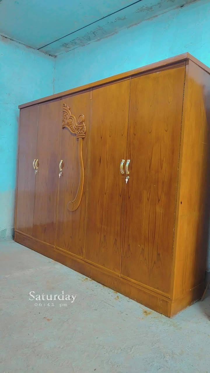 كناتير نضيفه اي ضرارا مابيهن سعر الواحد220قفل متوفر توصيل ومكانه الشعله


**إذا كنت صاحب هذا الإعلان وتريد حذفه لأي سبب، رجاءا أرسل رسالة إلى الدعم الفني**