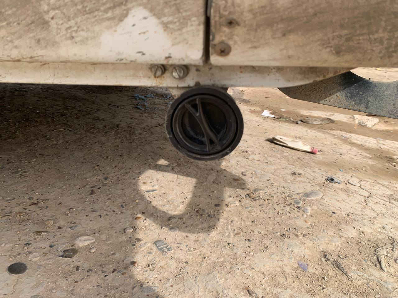 – جنبي 2014 للبيع 🔥🚗
للبيع جنبي موديل 2014 بحالة ممتازة جدًا
سيارة بيت، استخدام خفيف ومحافظة عليها 💎
✔️ محرك ممتاز لا صوت ولا دخان
✔️ جير مضبوط تبديلاته ناعمة
✔️ مبدل بنيد فقط طاخه وتبدل 
✔️ صالون نظيف ومرتب
✔️ إطارات جيدة
✔️ جاهزة للاستخدام اليومي بدون أي مصاريف
السيارة ما محتاجة شي، فقط تبديل اسم وتمشي 👌
مناسبة للبيت أو مراس، اقتصادية وعملية جدًا
💰 السعر 137 او مرواس بهايسه 2006/عاليه او هايسه زعره 13
📍 الموقع: (بغداد محموديه)رقم سيارة كربلاء تحويل مباشر
📞 ***********
***********
غير متواجد عل فيس اتصل او واتساب
