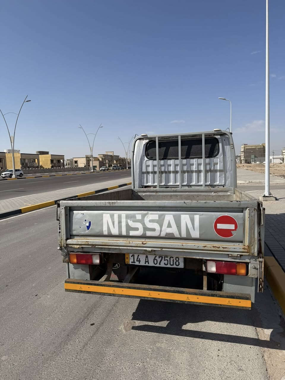 نيسان مكينه كيه لبيع موديل١٩٩٢رقم جديد إنكليزي بسمي مكاني بصره ***********
