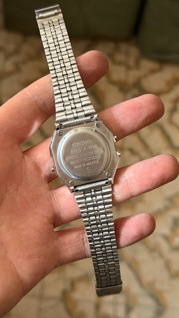 كاسيو الكتروني اضائه جانبيه عداد ثواني ومنبه سير حصيره منفذ يومي وشهري ١٢ معه العلبه وتوصيل مجاني


**إذا كنت صاحب هذا الإعلان وتريد حذفه لأي سبب، رجاءا أرسل رسالة إلى الدعم الفني**