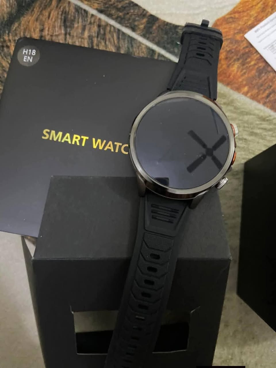 السلام عليكم ساعة ماركه H18 كاميره سيم كارت رام 6 ذاكره 128  كامل ملحقاتهه العنوان بغداد الاعظمية  السعر 110 الف ***********
