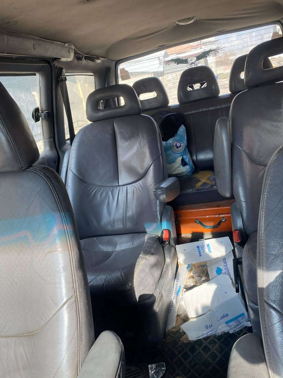 للبيع اومراوس حسب القناعه السياره كلها شرط رقم نينوه دولي باسمي موديل 95 مصبوغه احزام للجماليه كله شرط مكينه وكور السعر 45 للتواصل *********** *********** وايضن واتس اوماسنجر موجود
