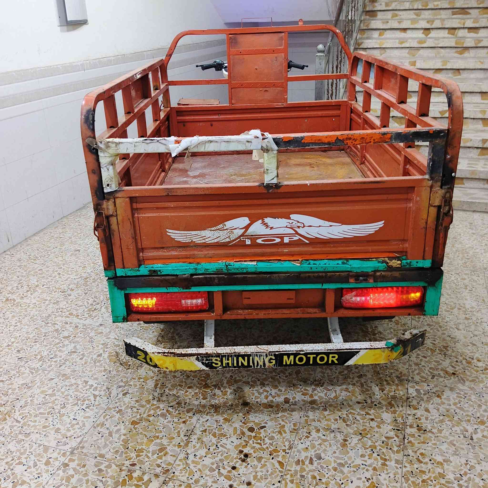 للبيع اوراق مديل 2021سعر 1400وبيه مجال سكن بصره حيانيه ستفسار ***********بي واتساب
