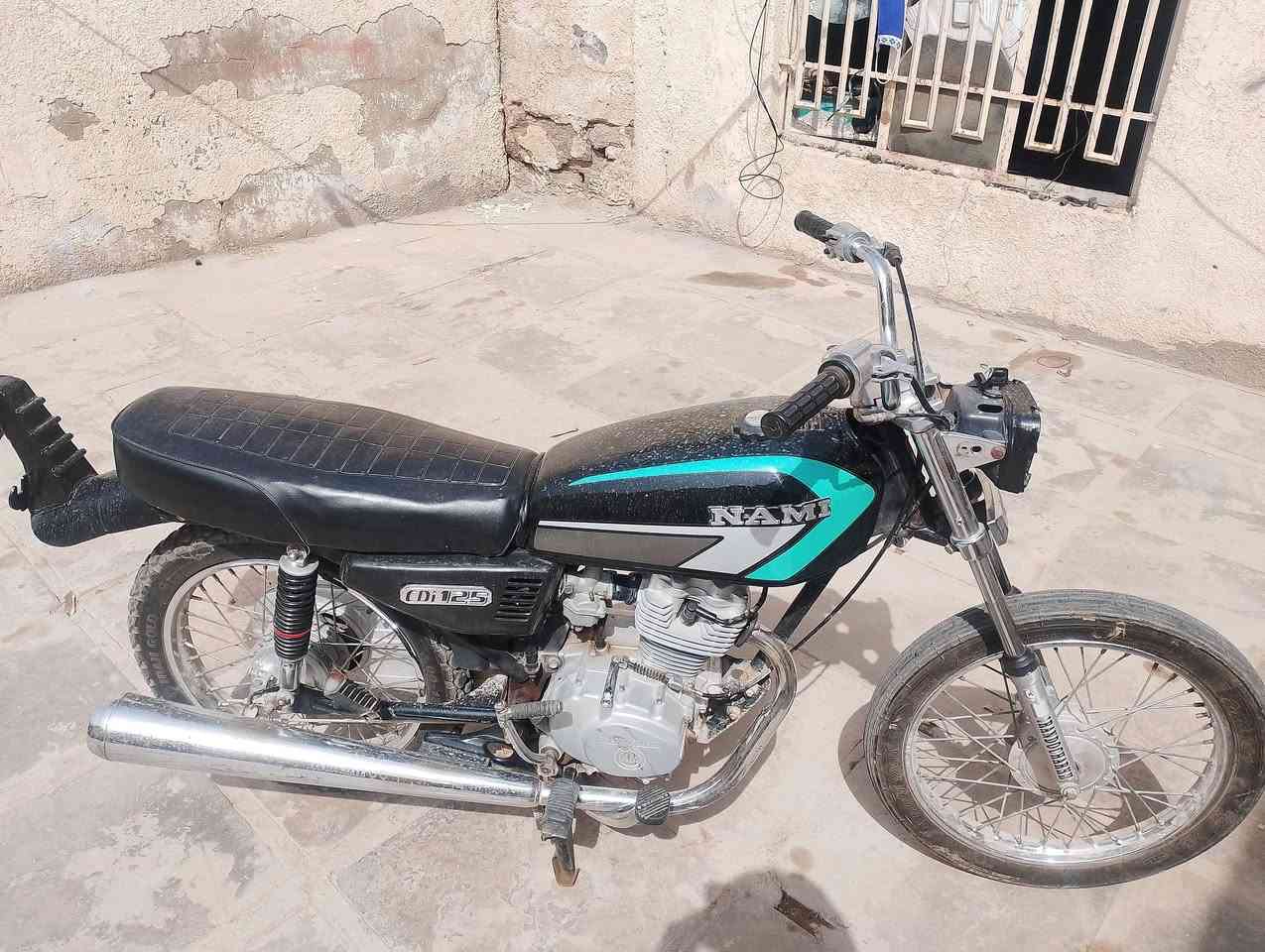 السلام عليكم دراجه اربع كير مديل 2015 اوراق اصولي الدراجه خير من الله ماعيزه شي وياله جدد مكينه مفتوحه وناعمه كلش شلعه ومعدل السعر اتصال عل رقم ***********
