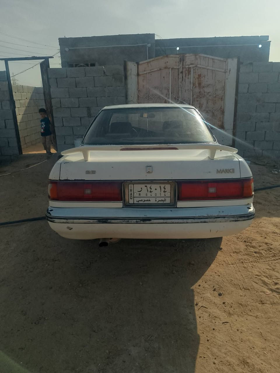 السلام عليكم سياره مارك للبيع مكفوله من الكص والنقل والضربه سياره حلوة ونضيفه دواخل نضيفه مكينه وكير ثنين ونص بالكارتون حداديه جديده سياره جاهزه من كلشي سنويه ل28السعر 34وبيه مجال مكاني خور الزبير اي ستفسار اتصل وبالخدمه ***********
