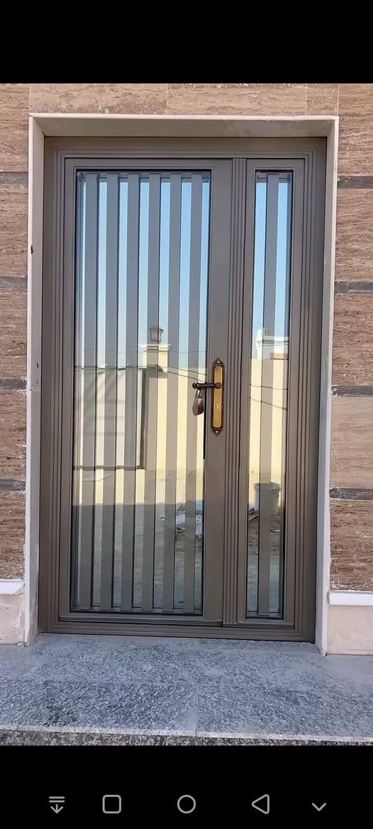 حداد باب وشباك وسقائف باسعار مناسبة ***********
