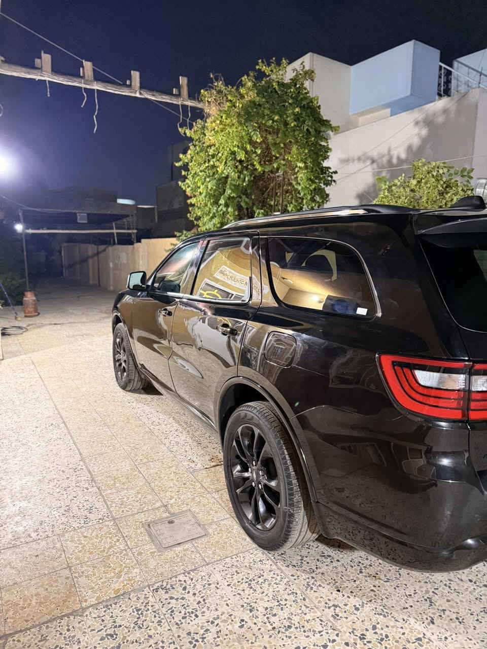 السلام عليكم 
للبيع دوج دورنكو 2024 GT بلص فول مواصفات للاخير 
رادارات 
كشنات كهرباء تبريد وتدفئة
فتحت سقف 
كشنات جلد احمر بلادي vip 
ستيرن كهرباء
شاشه كبيره كامل تحكمات 
وبعد هواي مواصفات بيها
حادث سيارة تخريب جيمع القطع بلادية ما بدل بيها ولا قطعة
عنوان بغداد الكريعات
***********
***********
سعر 330
