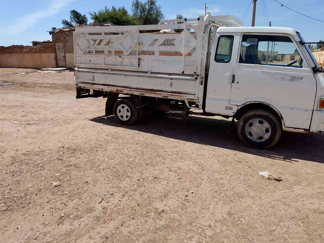سلام عليكم سياره للبيع موديل 96سنويه 31محرك گير شاصي گله نضيف تخم تاير محجر نضيف بسامينا السياره هاذا رقم *********** هاذا بيه واتساب ***********مگان ديالى سعره52
