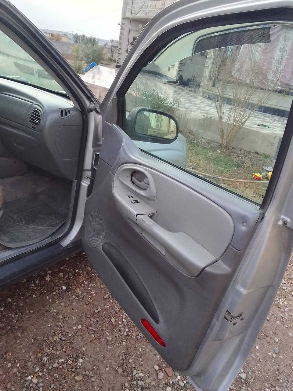 اسلام عليكم بلايزر للبيع رقم سليمانيه كير محرك ابلاد داخل هم ابلاد تايرات جديد سياره خير من الله السعر 80وبي مجال قليل  المكان صلاح الدين اتصل وبيك خير 
***********
و***********
وحياكم الله
