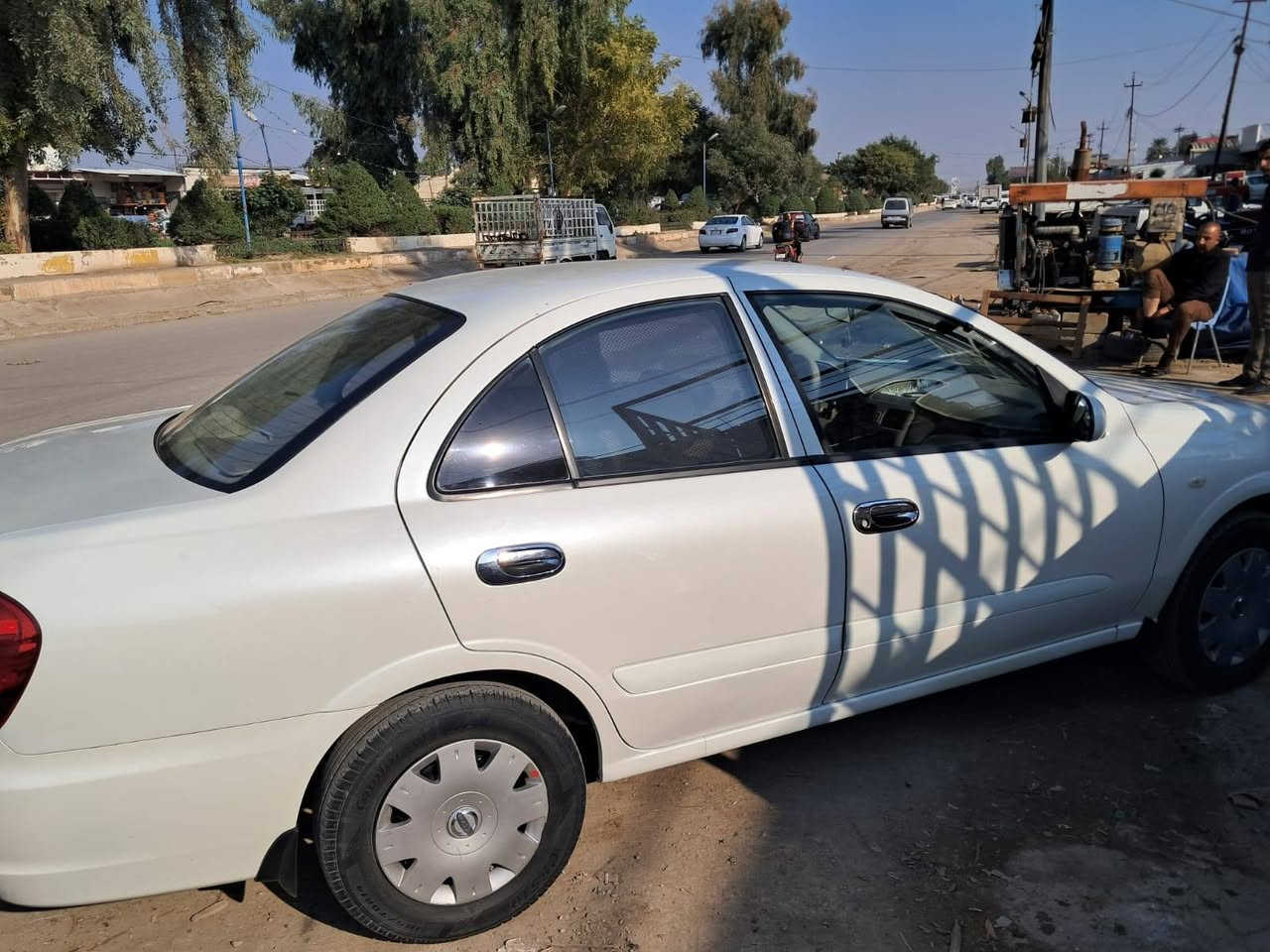 نيسان سني ياباني موديل 2011 أكير اوتو جام كهرباء محرك ابيض 1600 كفاله عامه ماشيه 147 لستفسار تصال راقم *********** راقم شمالي سنويه للغاية  2031
