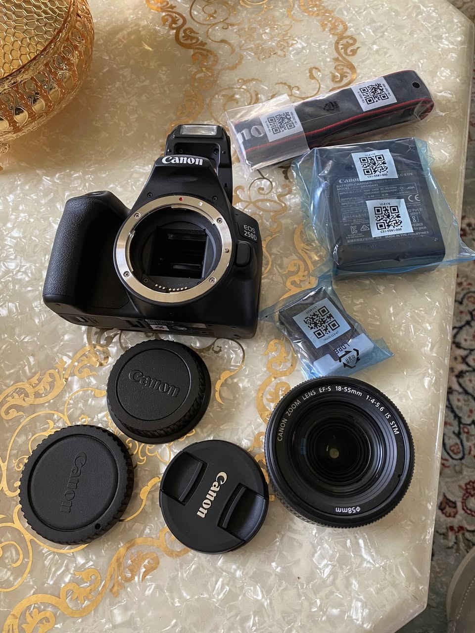 Canon EOS 250D + objectif 18-55


**إذا كنت صاحب هذا الإعلان وتريد حذفه لأي سبب، رجاءا أرسل رسالة إلى الدعم الفني**