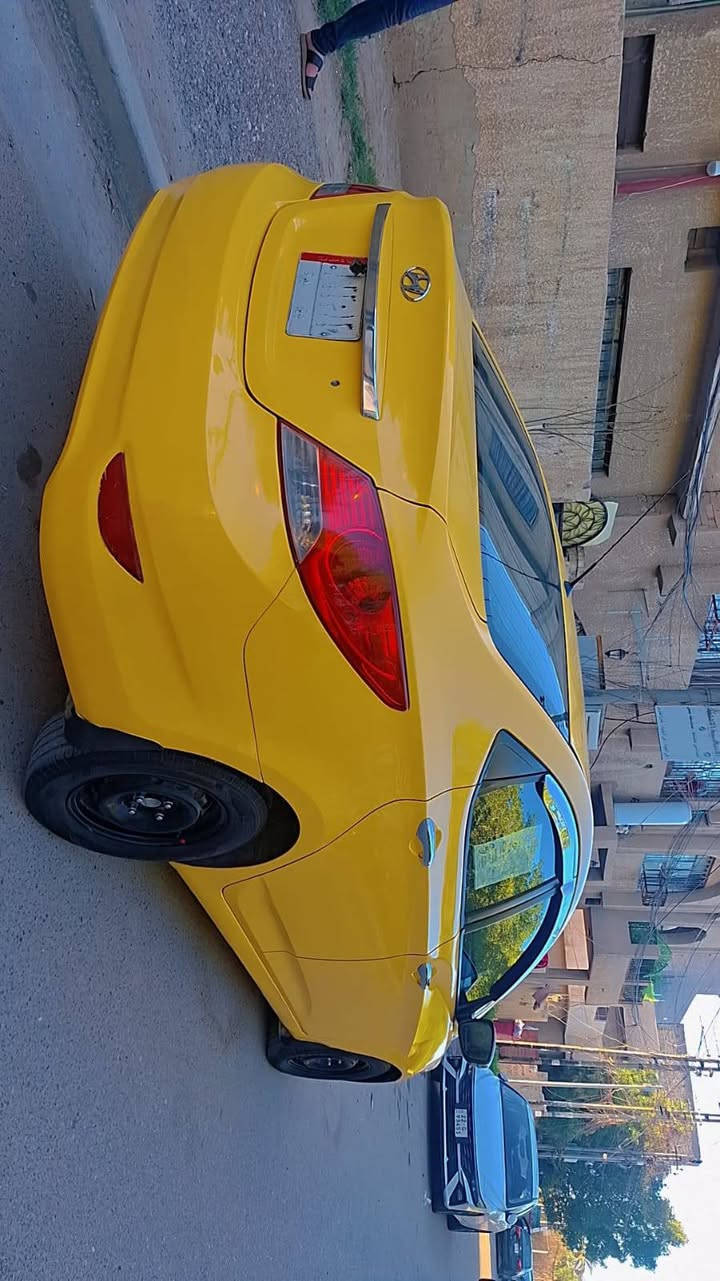 اكسنت ١٢ خليجي 
كفاله من ضربه 
سونار بالمنشور
١٦٠٠ دوش المرغوب 
كم مكان زغار معجون مال تعمير لان دخلتها فرن صبغ جديد صبغ عام  وبولش قبل كم يوم 
تبريد جاهز ما ناقصها شي
غرفتها جديده كلش   
رقم بابل بأسمي  
بغداد السيديه 
٧٩ بيها مجال بسيط حك الجيه 
***********
