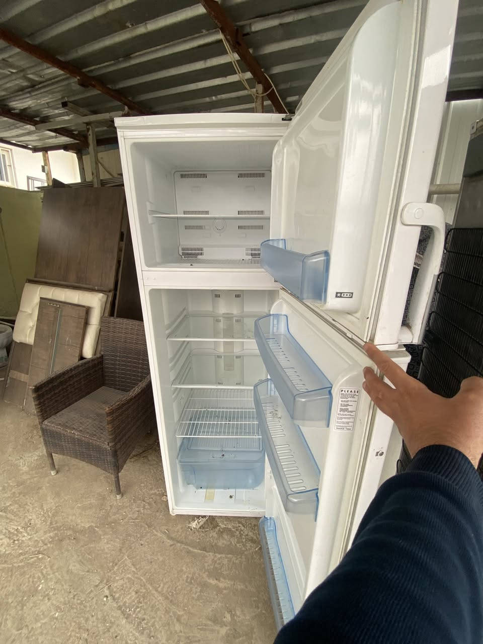 ثلاجە عدد ۲  ثنیهن عاتل بس کشرهن کلش نضیف
ابیع فحم 
سعر ثنیهن ۱۱٠ الف مجال
اربیل زیرین ستی طریق مسیف


**إذا كنت صاحب هذا الإعلان وتريد حذفه لأي سبب، رجاءا أرسل رسالة إلى الدعم الفني**