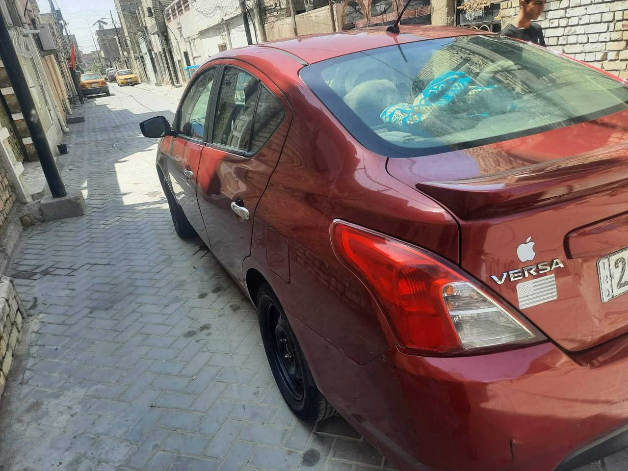 السلام عليكم سيارة نيسان فيرسا موديل٢٠١٨ حادث جاملغ ومامبدل باقي السيارة ليبل واحد بأسمي ونقصها فقط راديتر تبريد كمبريسر شغال وماكو اي نقص
السعر ٩٥ ورقة الاتصال هذا الرقم ***********
