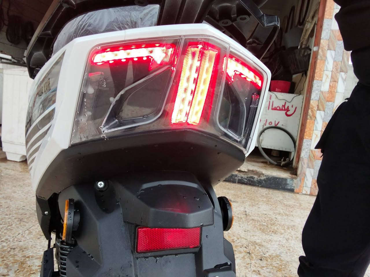 السلام عليكم هاذا الموطور الشحن لبيبع سكنس قرش موديل 2026 الموطور كلو اصلي ما بدل بي شي بس التايا الموطور جديد مستخدم شهر او  السعر 700 بي مجال *********** الما شراي لا يراسل
