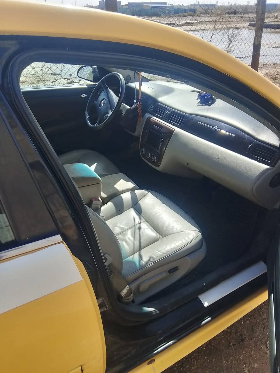 سلام وعليكم امباله 2011 للبيع سياره نضيفه خير من لله كير ومحرك جدد تبريد دواخل تخم تايرات كله جديد حداديه جديده رقم نكليزي بسمي سنويه جديده باتري جديد مكاني بصره مكلف بل نشر *********** رقم راعيها
