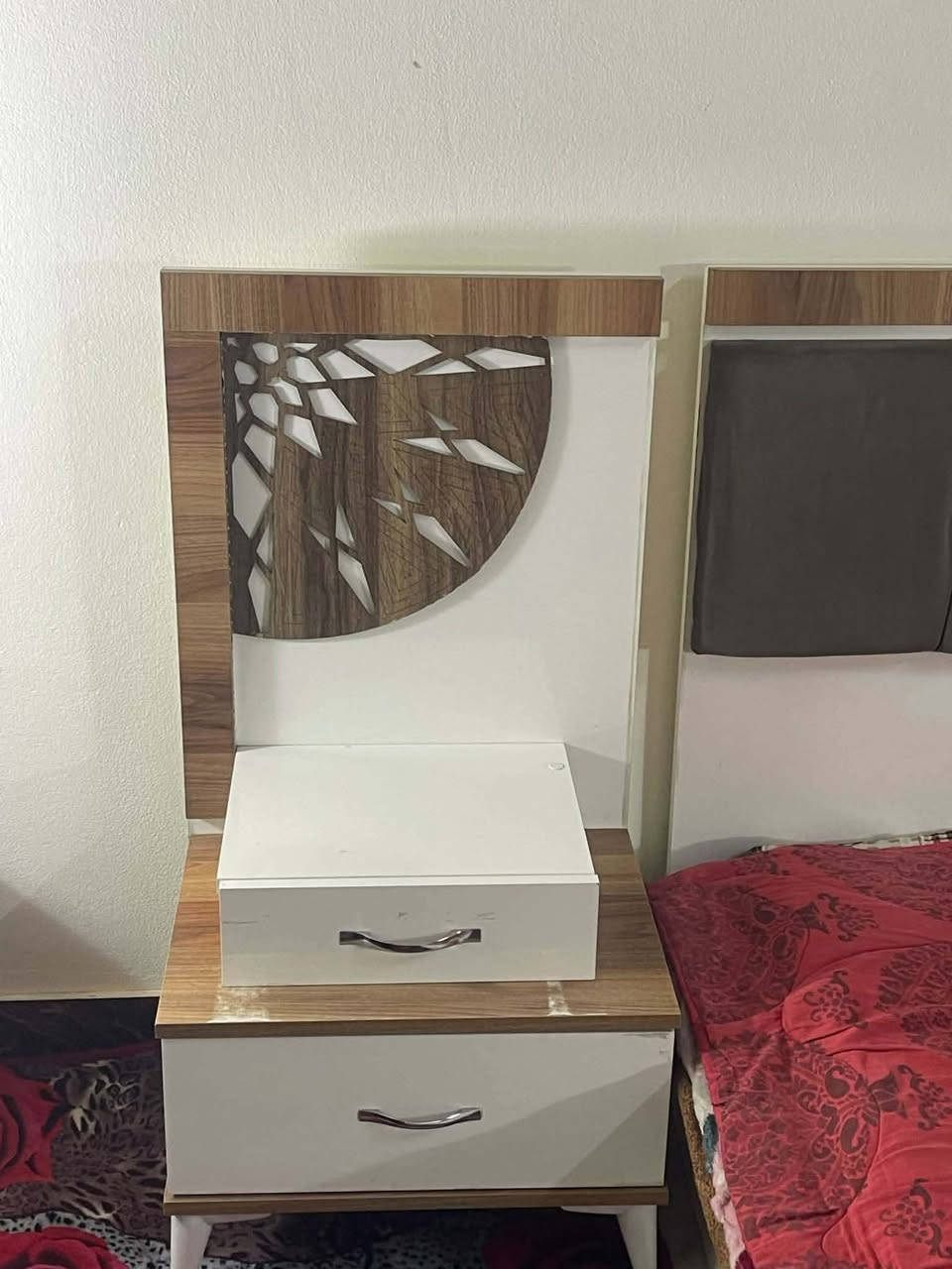 غرفه تركي حلوهه ومرتبه ب 350 وبيه مجال بسيط
العنوان بعقوبه التحرير الحولي
نضيفه الله شاهد استعمال شخص واحد وجديده وحلوهه ومرتبه كامله اتصل وادلل ***********
