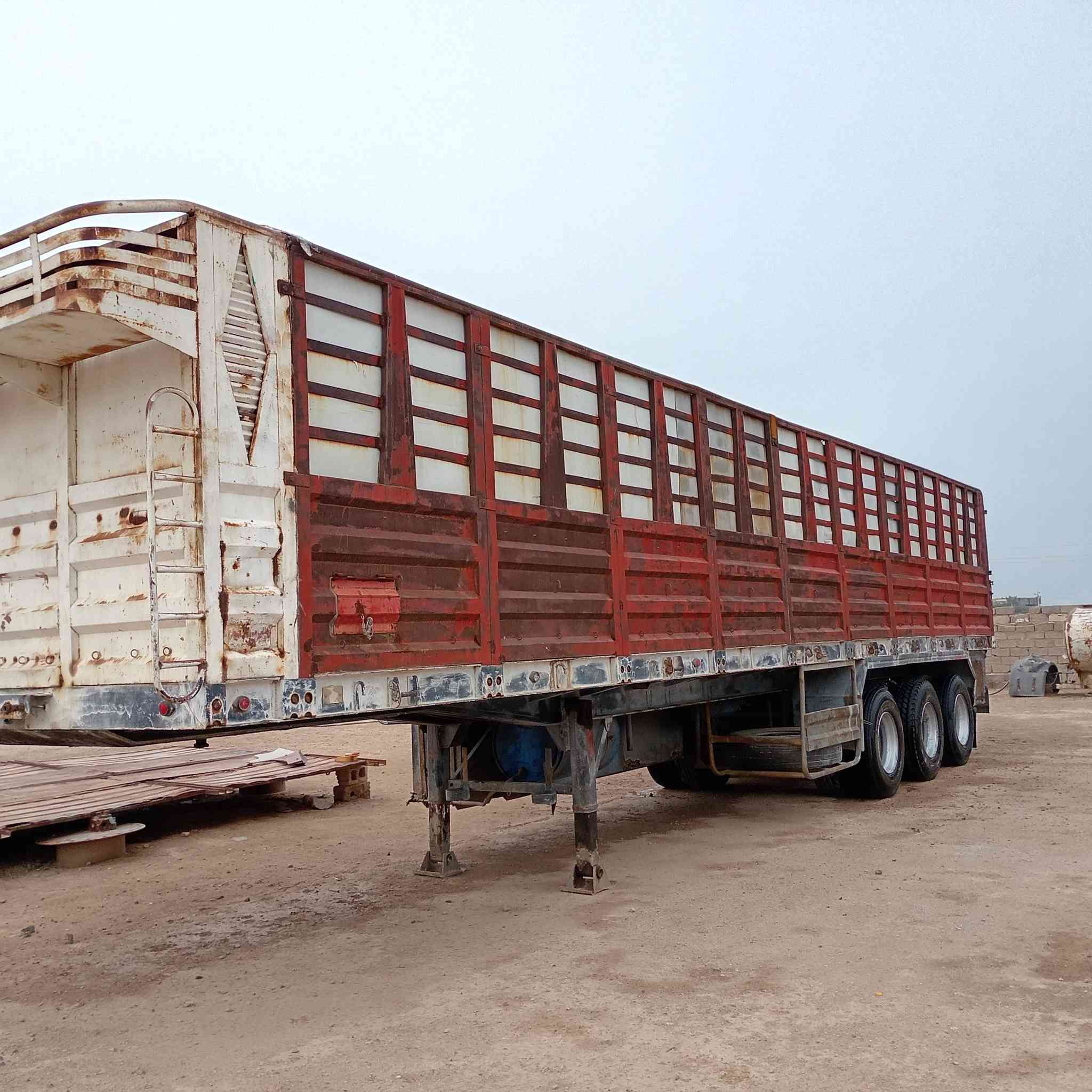 سلام عليكم عربانه لبيع شاصي 16حدادي دناكير 16مربع طول 12ونص اتصال ***********
